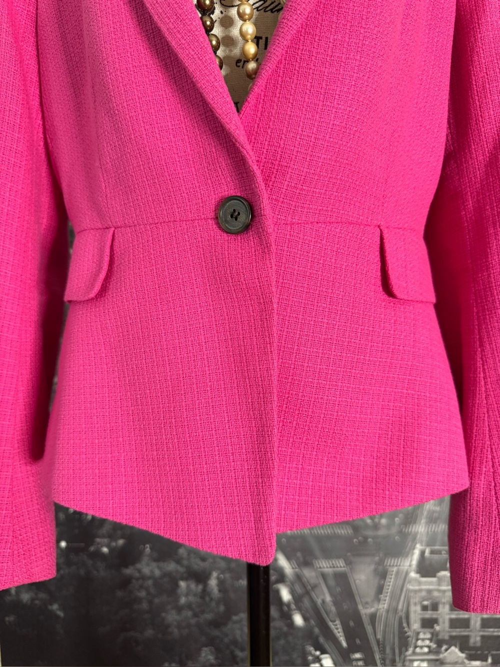 Ann Taylor Textured Blazer in Vibrant Hot Pink - Picture 4 of 11